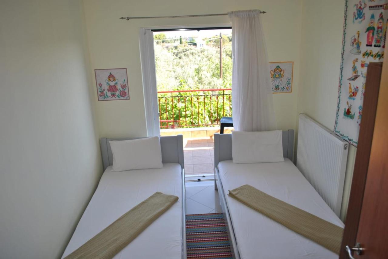 Monika Lefkada Hotel ซูกาเลดส์ ภายนอก รูปภาพ