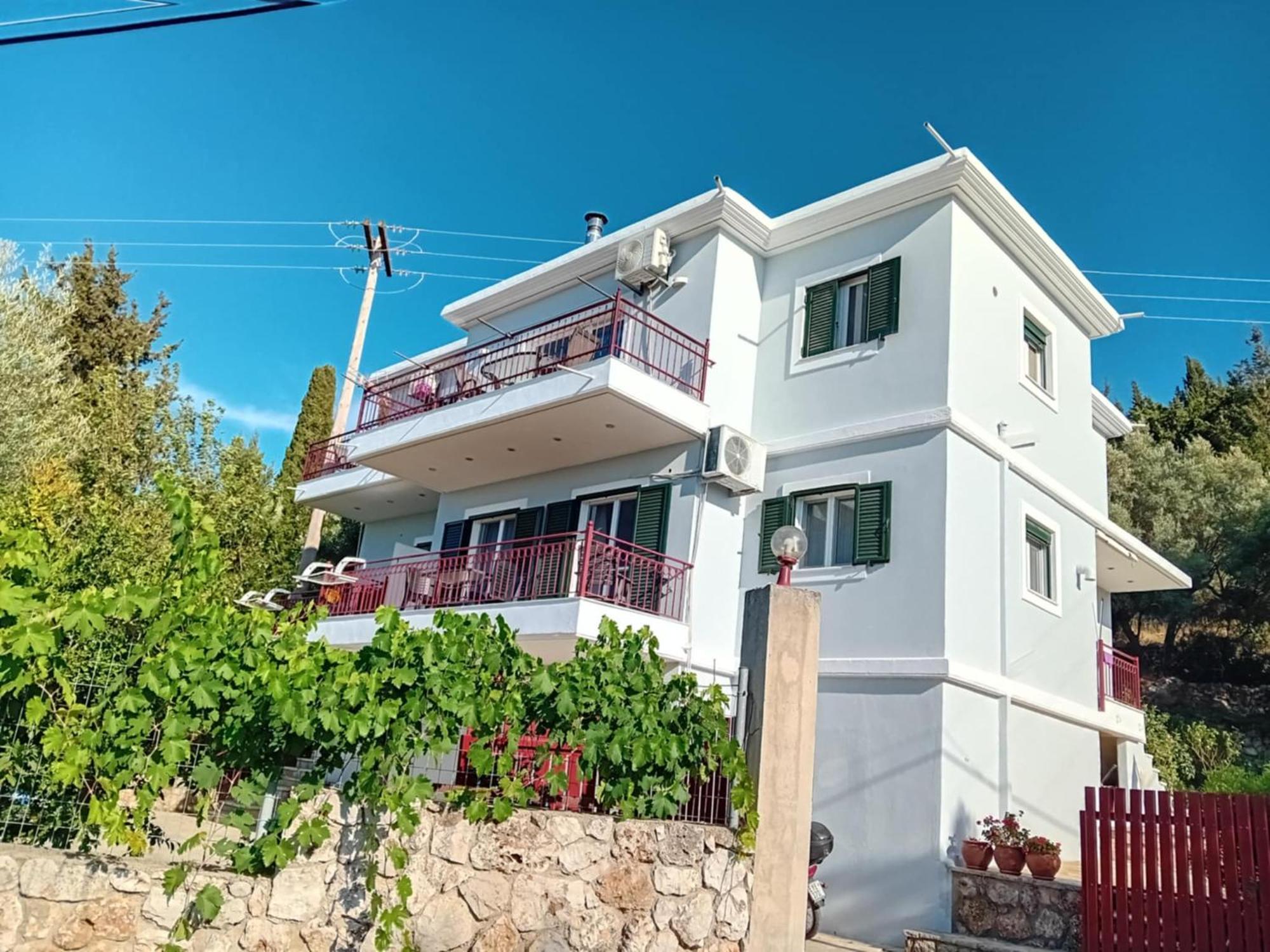 Monika Lefkada Hotel ซูกาเลดส์ ภายนอก รูปภาพ