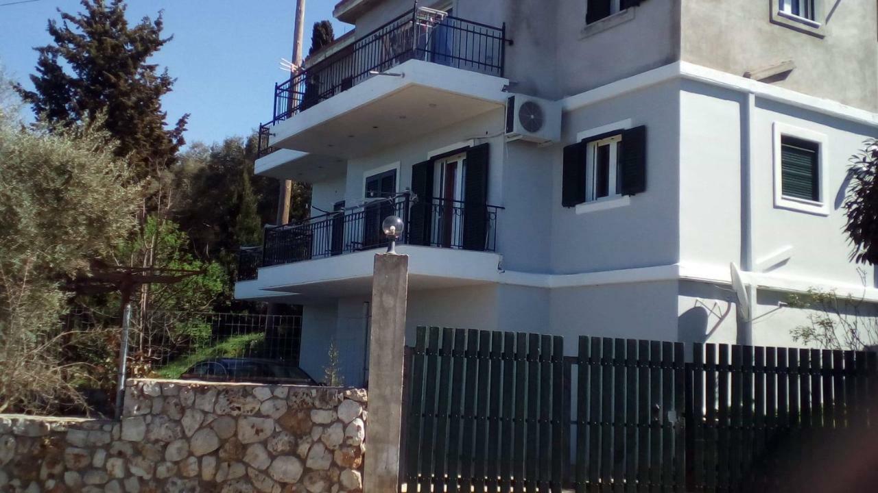 Monika Lefkada Hotel ซูกาเลดส์ ภายนอก รูปภาพ